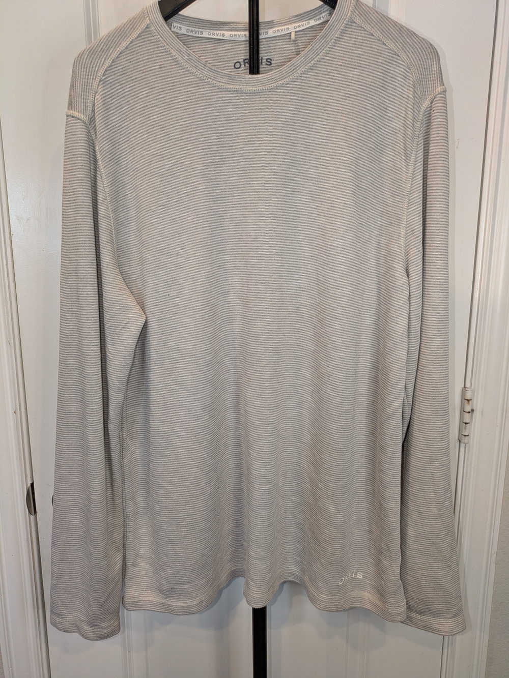 Orvis Classic Collection Men's XL Gray White Stripe Rayon Long Sleeve Shirt